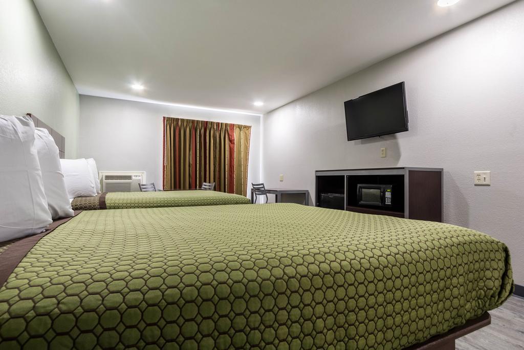 Scottish Inn And Suites Tomball Bagian luar foto